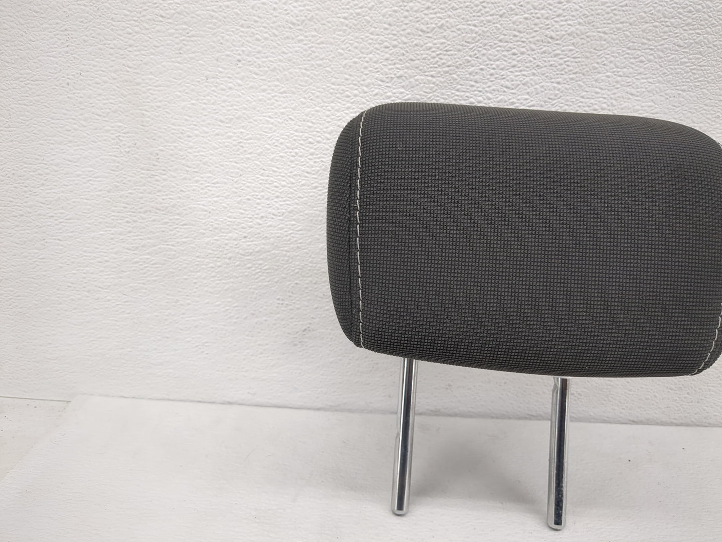 2012 Ford Focus Headrest Head Rest Front Driver Passenger Seat Fits OEM Used Auto Parts - Oemusedautoparts1.com