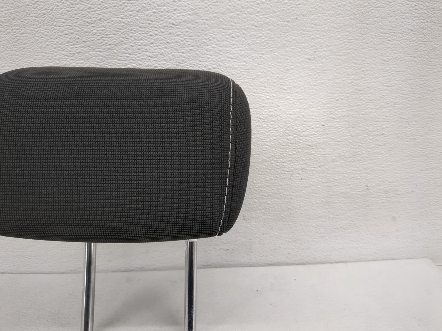 2012 Ford Focus Headrest Head Rest Front Driver Passenger Seat Fits OEM Used Auto Parts - Oemusedautoparts1.com