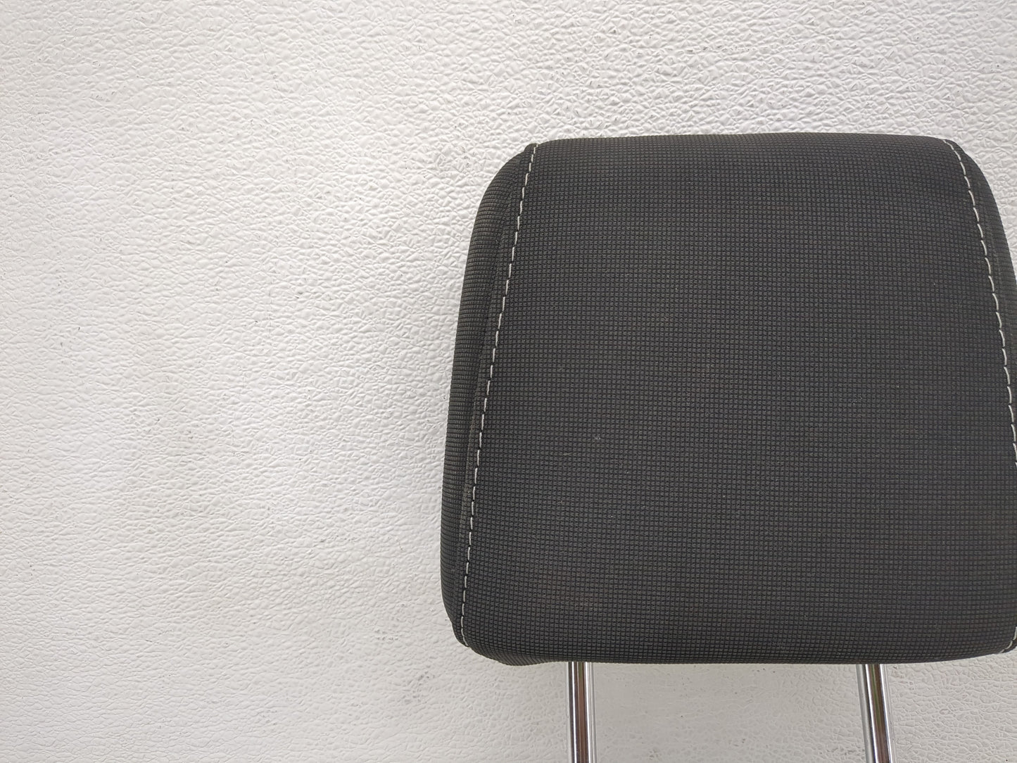 2012 Ford Focus Headrest Head Rest Rear Center Seat Fits OEM Used Auto Parts - Oemusedautoparts1.com