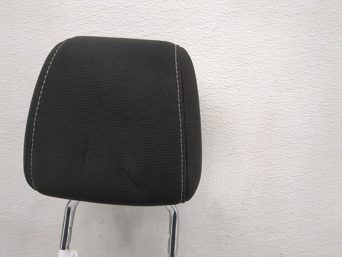 2012 Ford Focus Headrest Head Rest Front Driver Passenger Seat Fits OEM Used Auto Parts - Oemusedautoparts1.com