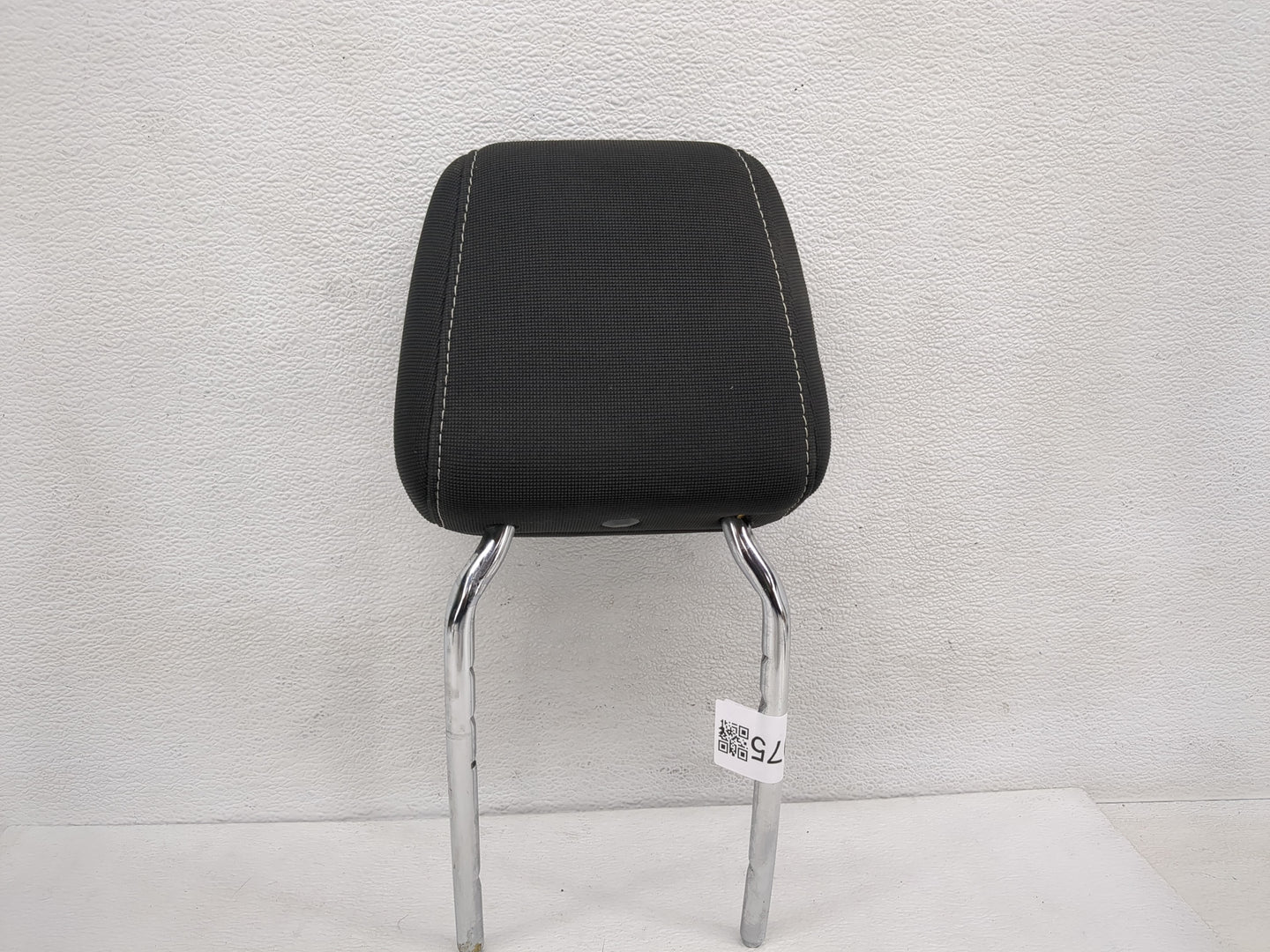 2012 Ford Focus Headrest Head Rest Front Driver Passenger Seat Fits OEM Used Auto Parts - Oemusedautoparts1.com