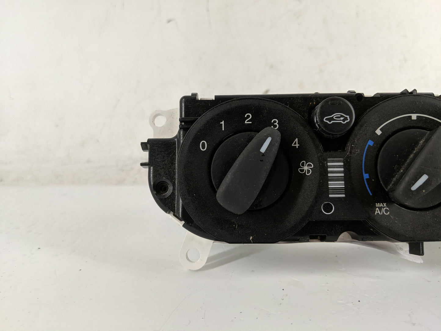 2012 Ford Focus Climate Control Module Temperature AC/Heater Replacement Fits OEM Used Auto Parts - Oemusedautoparts1.com