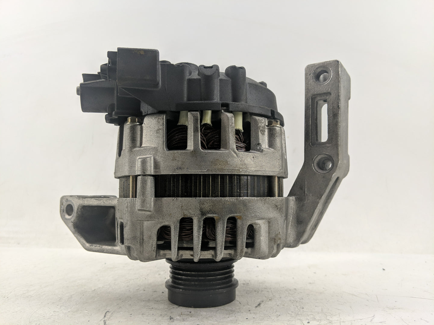 2012-2018 Ford Focus Alternator Replacement Generator Charging Assembly Engine OEM Fits Fits 2012 2013 2014 2015 2016 2017 2