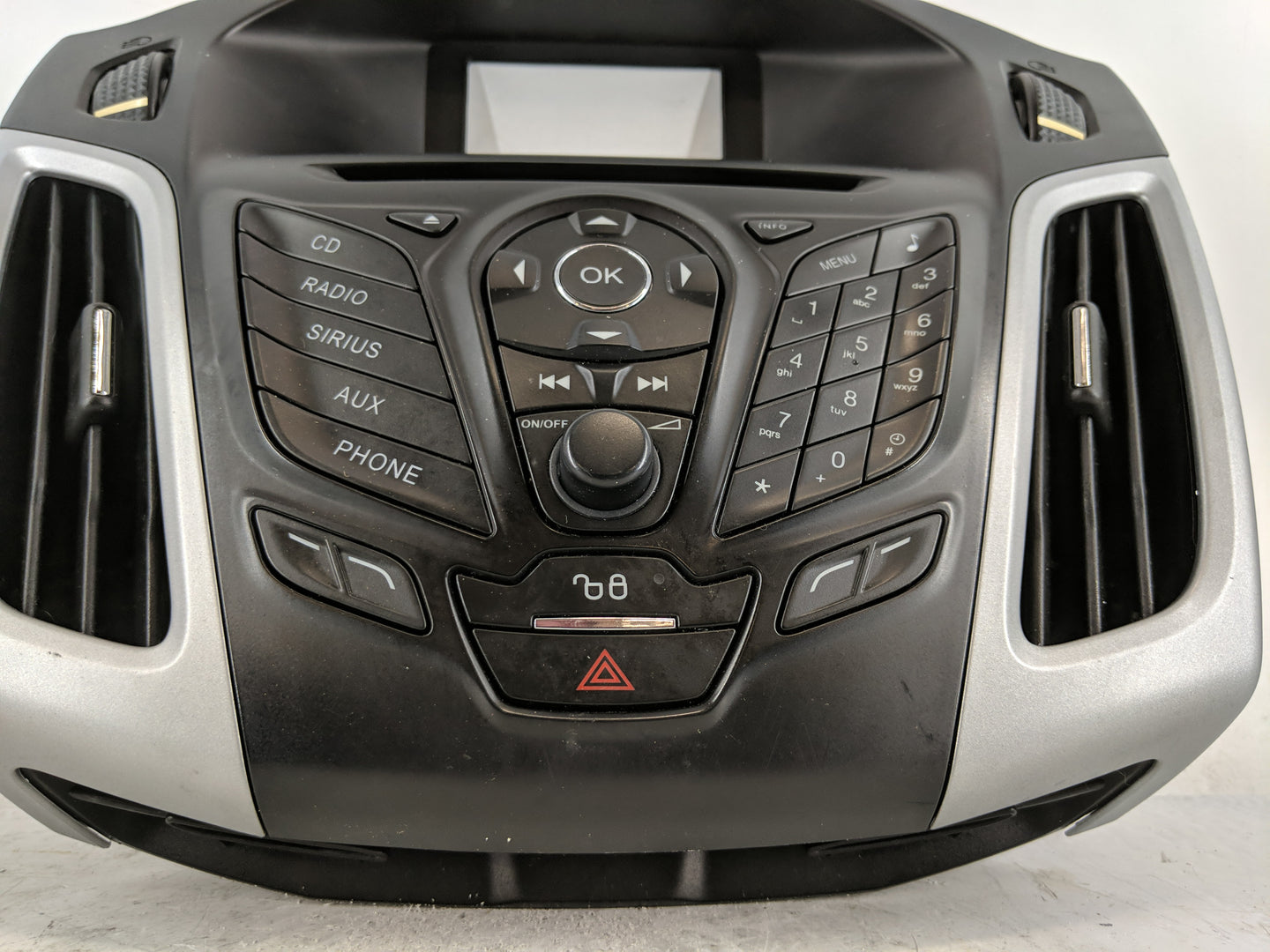 2012-2013 Ford Focus Radio Control Panel - Oemusedautoparts1.com