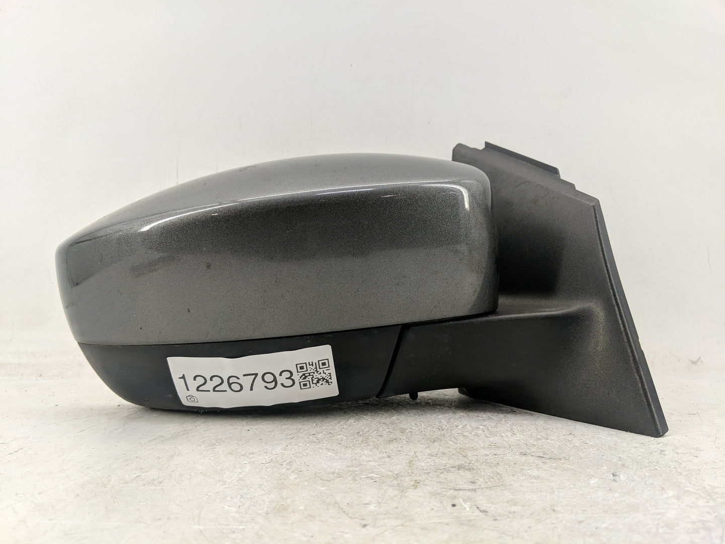 2012-2014 Ford Focus Passenger Right Side View Manual Door Mirror - Oemusedautoparts1.com
