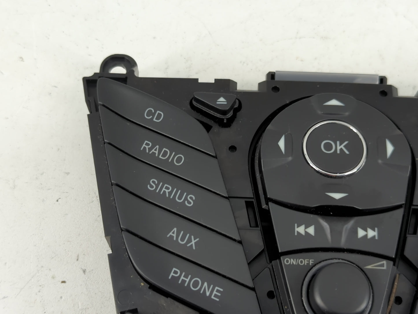 2012 Ford Focus Radio AM FM Cd Player Receiver Replacement P/N:CM5T18K811KC Fits OEM Used Auto Parts - Oemusedautoparts1.com