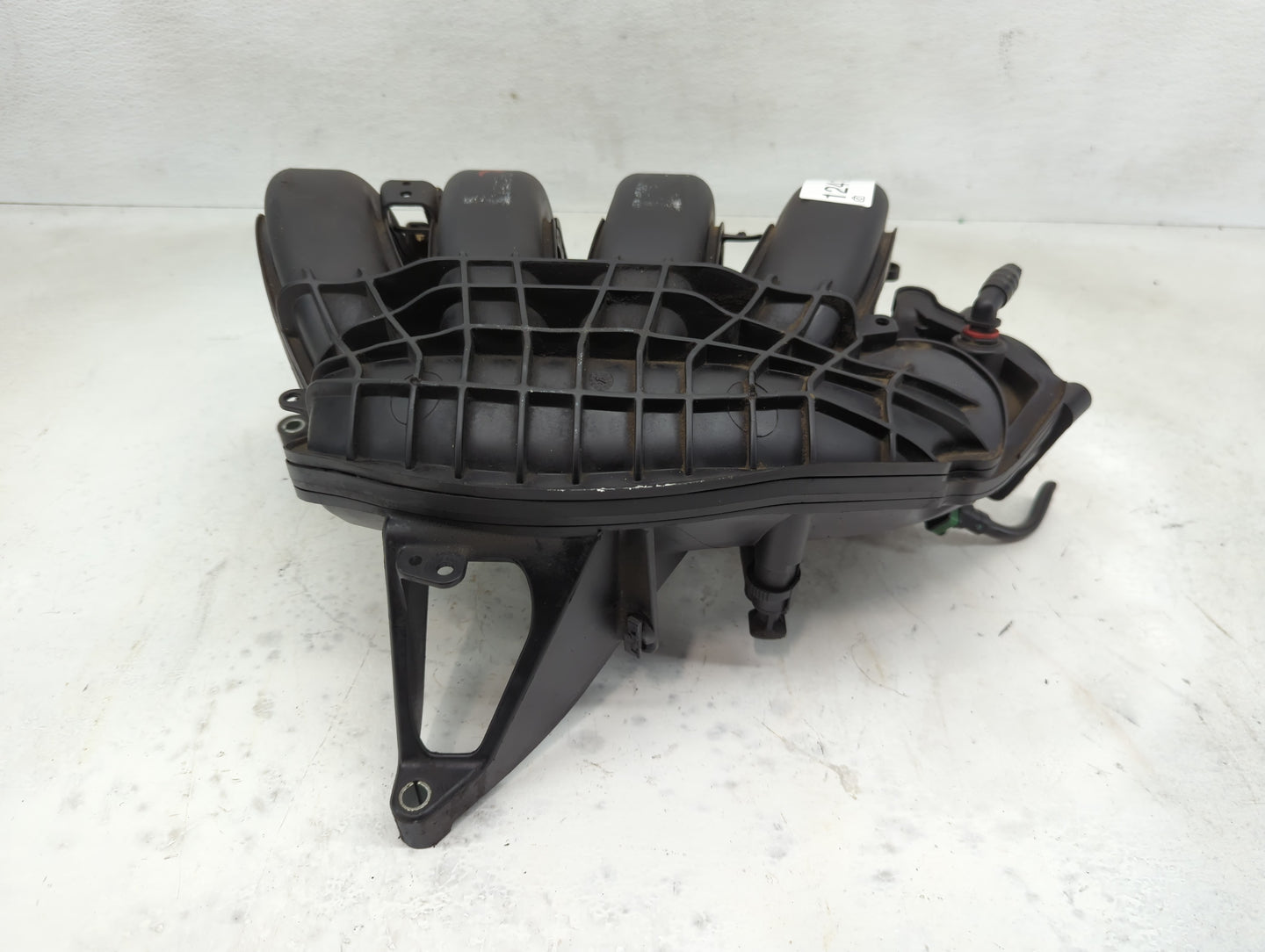 2012-2018 Ford Focus Air Intake Manifold P/N:CM5E-9424-BC Fits Fits 2012 2013 2014 2015 2016 2017 2018 2019 2020 2021 2022 O