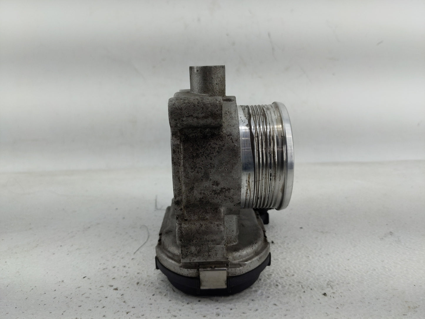 2012-2013 Ford Focus Throttle Body P/N:0 280 750 585 Fits Fits 2012 2013 2014 2015 2016 2017 OEM Used Auto Parts - Oemusedau