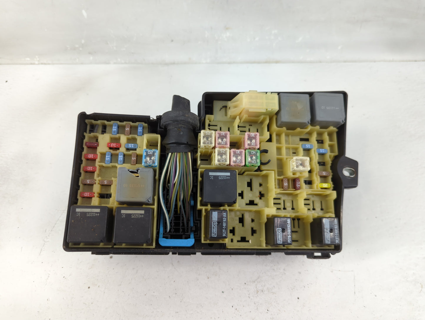 2012-2014 Ford Focus Fusebox Fuse Box Panel Relay Module Fits Fits 2012 2013 2014 OEM Used Auto Parts - Oemusedautoparts1.co