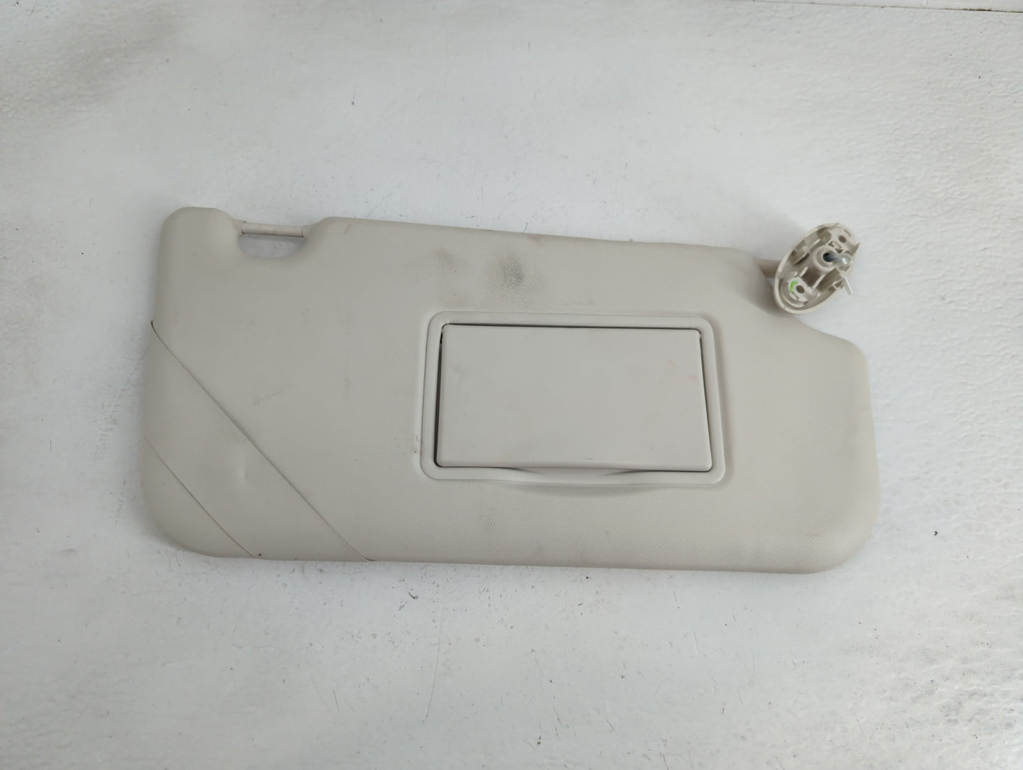 2012-2013 Ford Focus Sun Visor Shade Replacement Passenger Right Mirror Fits Fits 2012 2013 OEM Used Auto Parts - Oemusedaut
