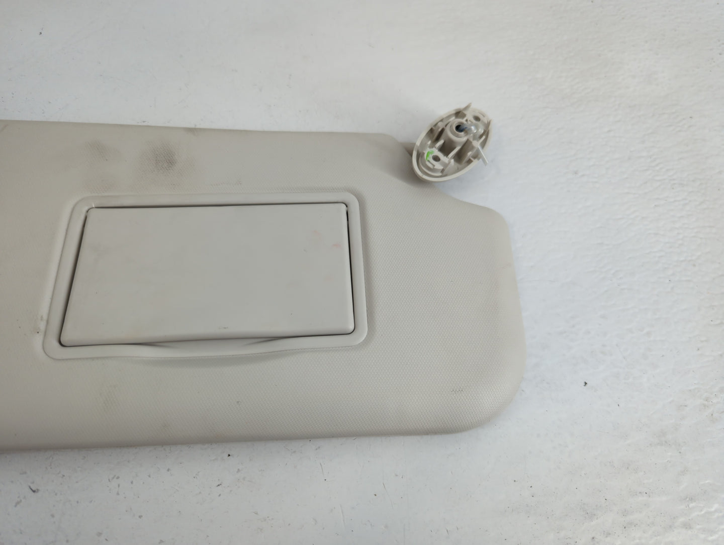 2012-2013 Ford Focus Sun Visor Shade Replacement Passenger Right Mirror Fits Fits 2012 2013 OEM Used Auto Parts - Oemusedaut