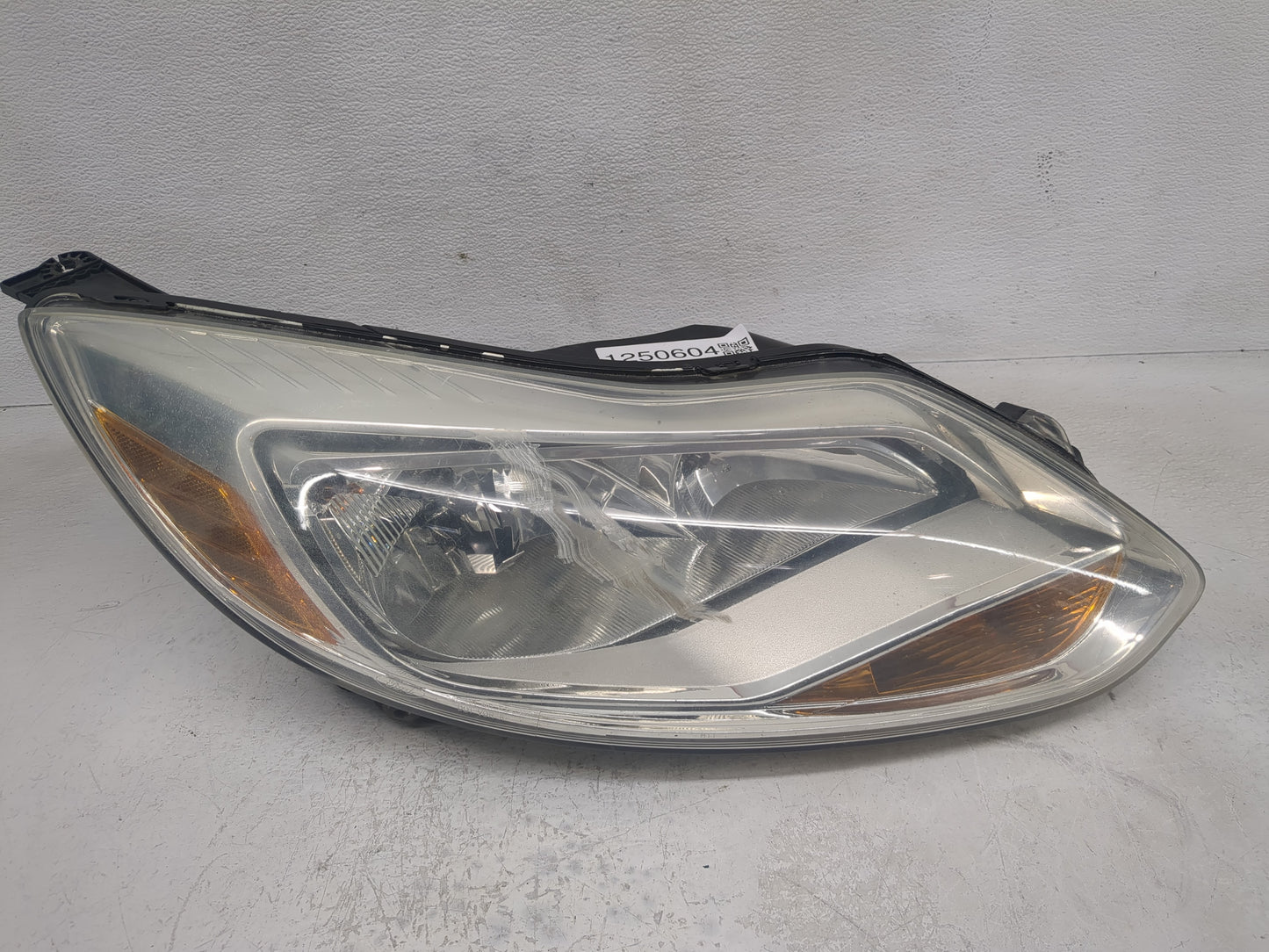 2012-2014 Ford Focus Passenger Right Oem Head Light Headlight Lamp - Oemusedautoparts1.com