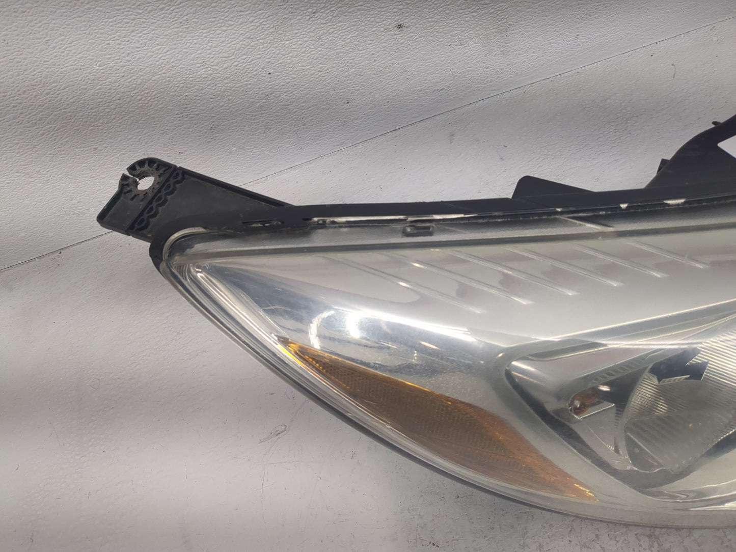 2012-2014 Ford Focus Passenger Right Oem Head Light Headlight Lamp - Oemusedautoparts1.com
