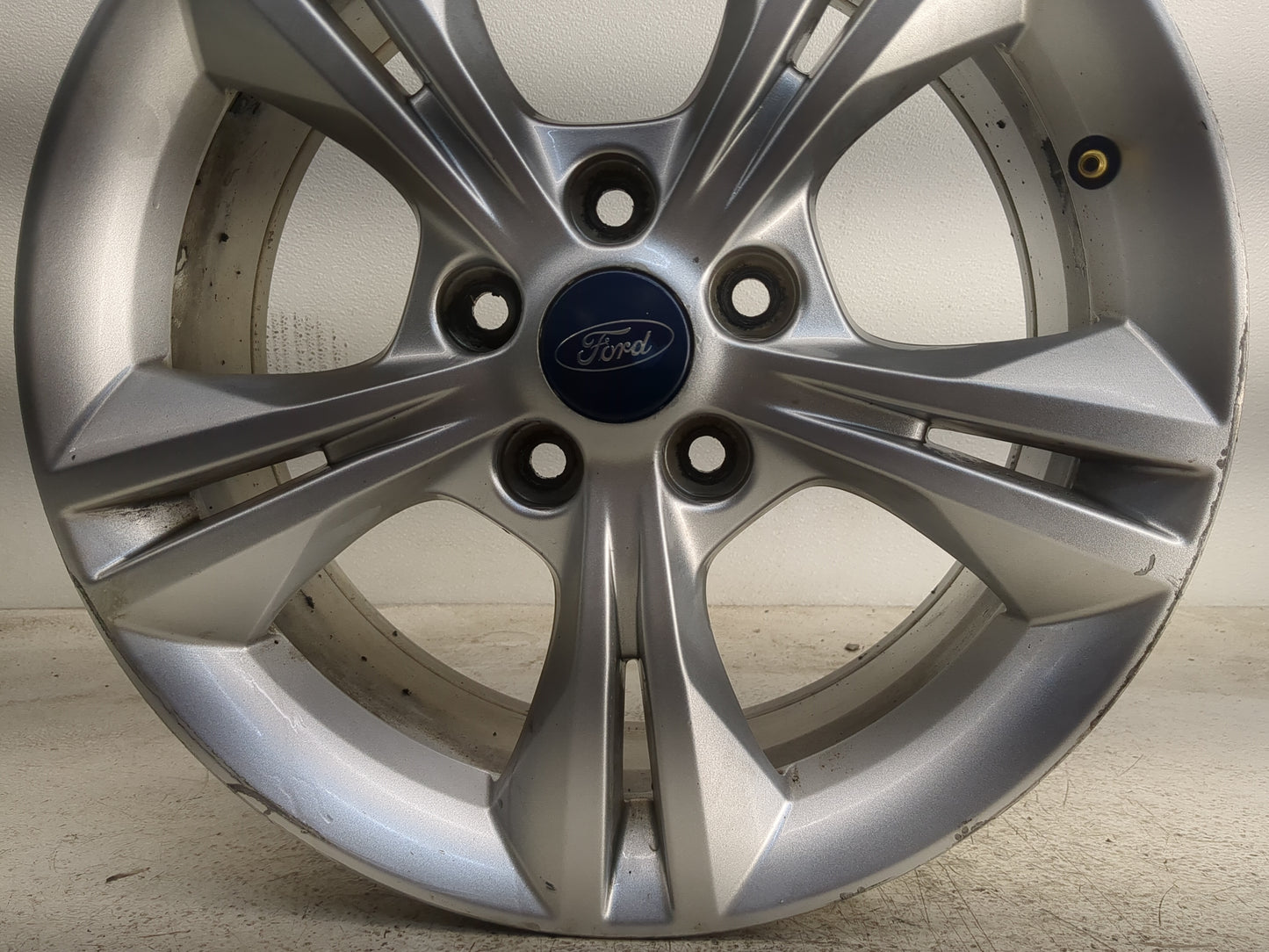 2012-2014 Ford Focus Oem Wheel Rim 1264378 - Oemusedautoparts1.com