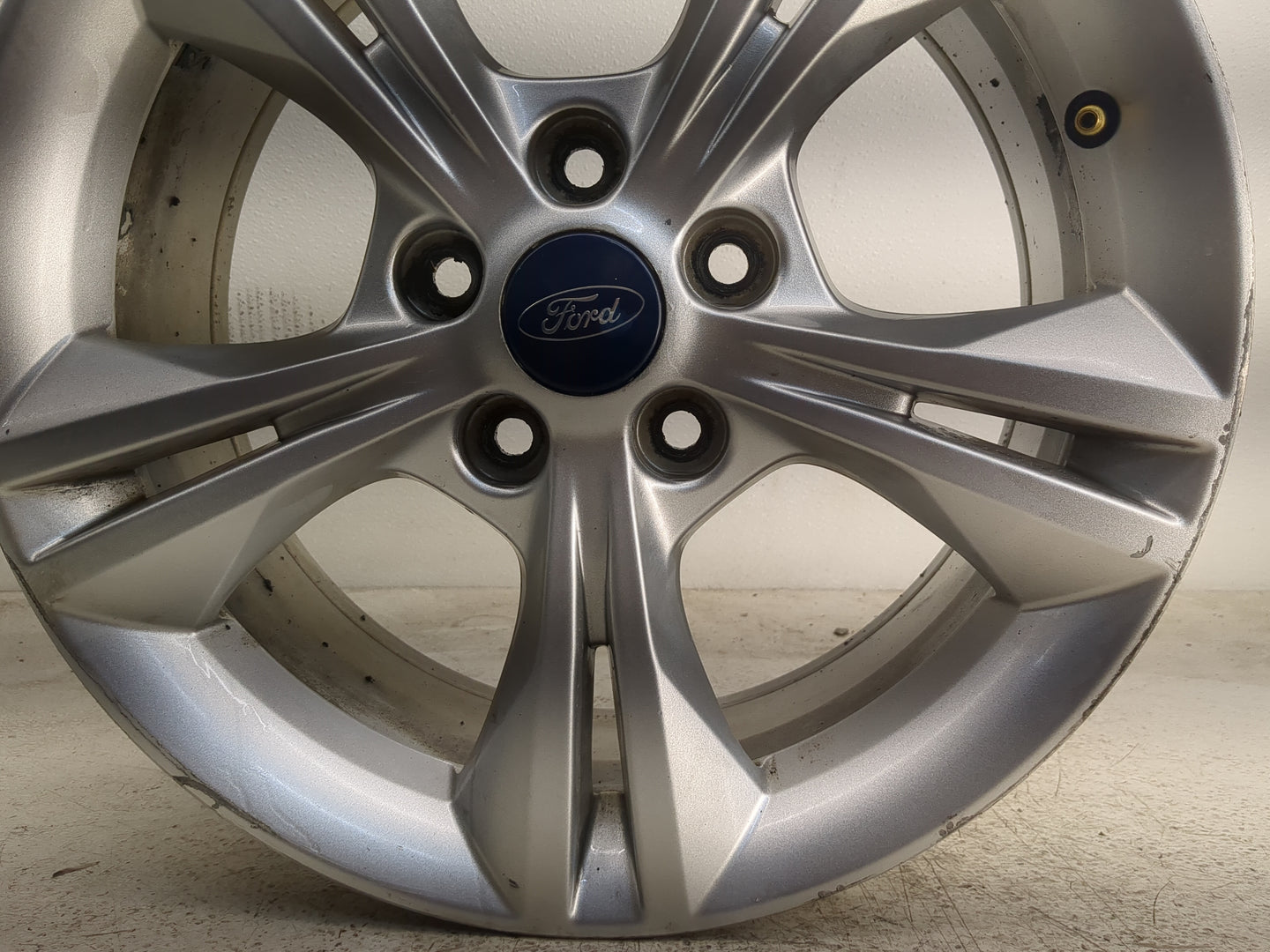 2012-2014 Ford Focus Oem Wheel Rim 1264378 - Oemusedautoparts1.com