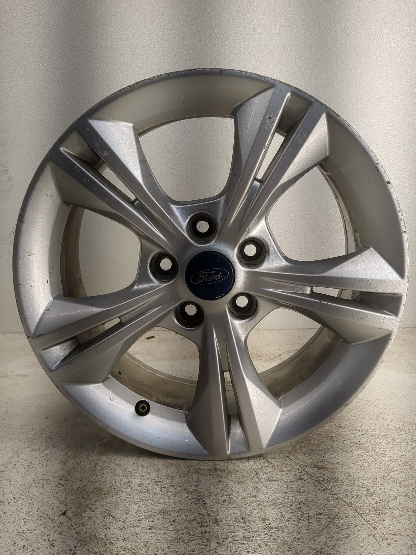 2012-2014 Ford Focus Oem Wheel Rim - Oemusedautoparts1.com