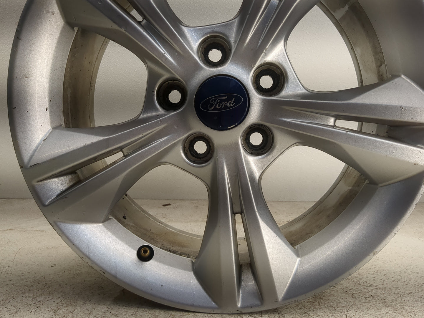 2012-2014 Ford Focus Oem Wheel Rim 1264385 - Oemusedautoparts1.com