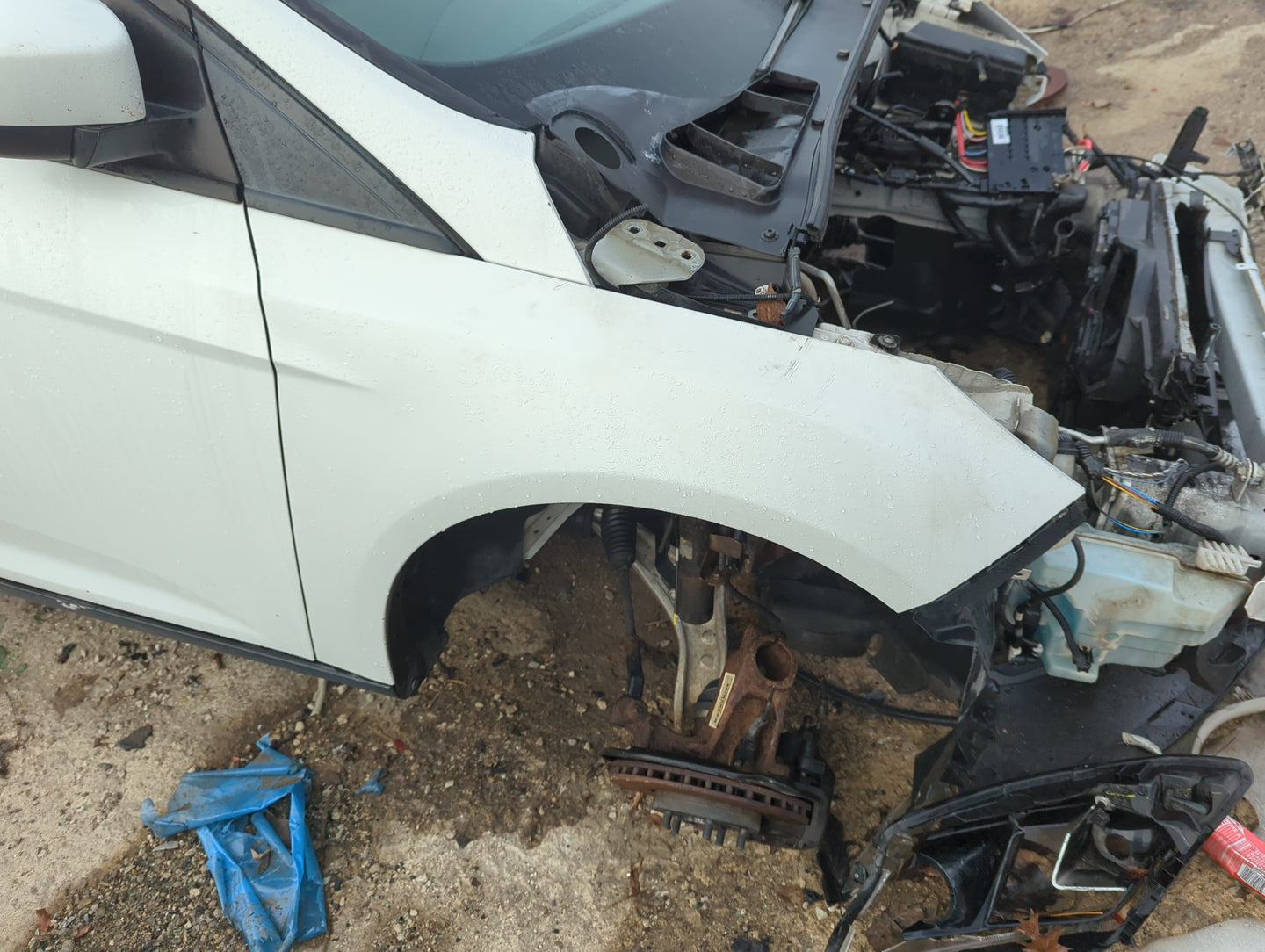 2012-2018 Ford Focus Passenger Fender 1274345 - Oemusedautoparts1.com