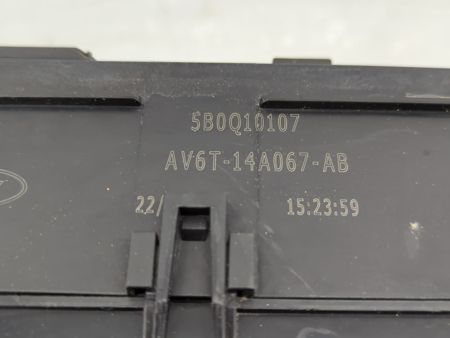 2012-2014 Ford Focus Fusebox Fuse Box Panel Relay Module P/N:5B0Q10107 AV6T-14A067-AB Fits Fits 2012 2013 2014 OEM Used Auto