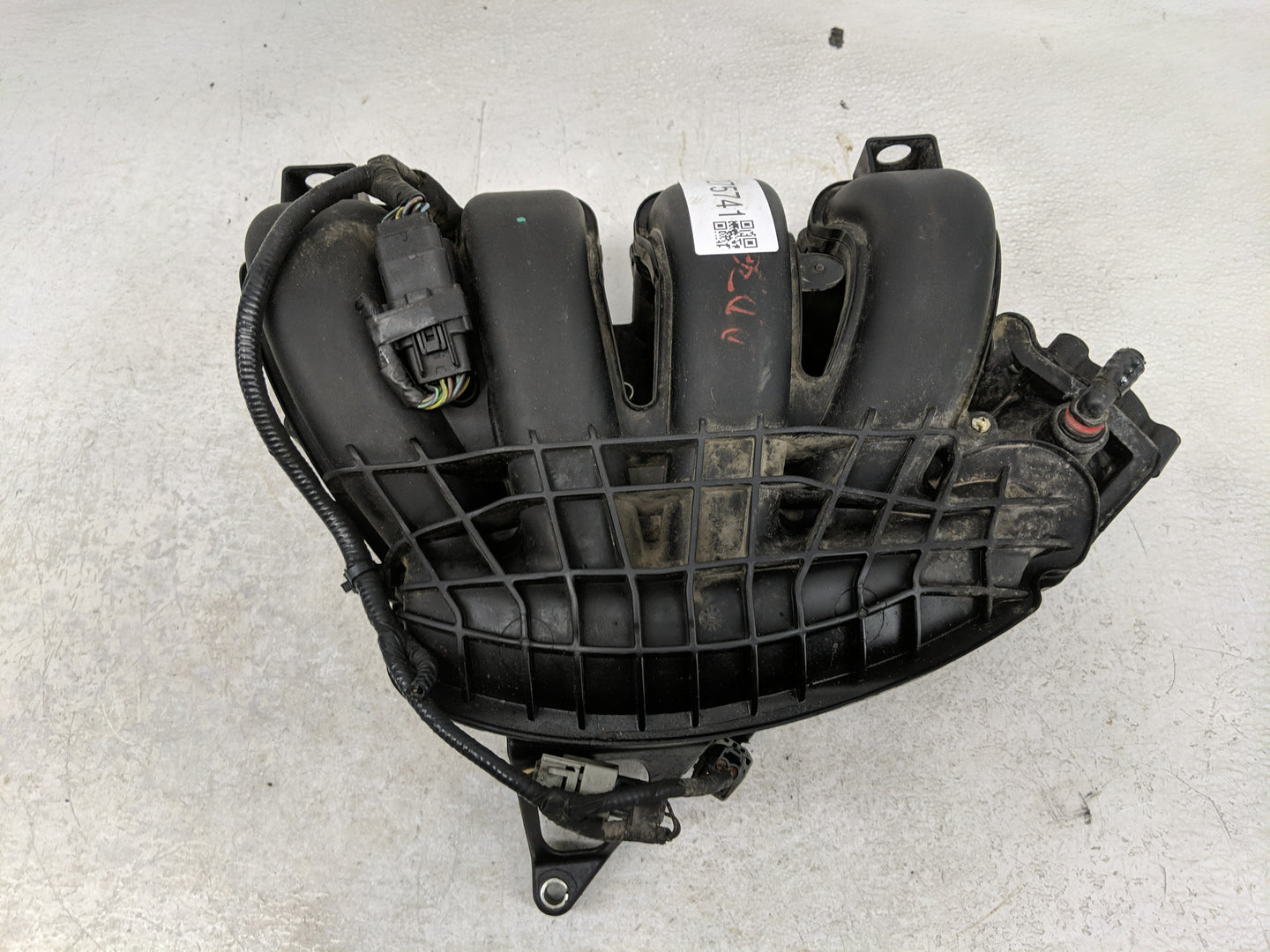 2012-2018 Ford Focus Air Intake Manifold P/N:CM5E-9424-BC Fits Fits 2012 2013 2014 2015 2016 2017 2018 2019 2020 2021 2022 O