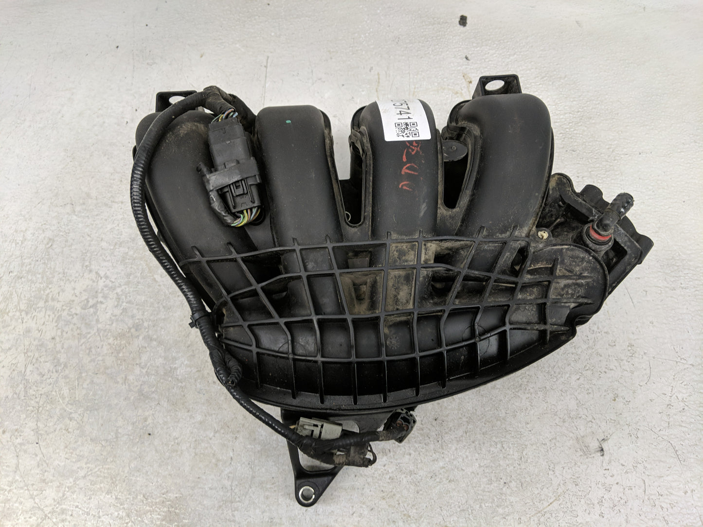 2012-2018 Ford Focus Air Intake Manifold P/N:CM5E-9424-BC Fits Fits 2012 2013 2014 2015 2016 2017 2018 2019 2020 2021 2022 O