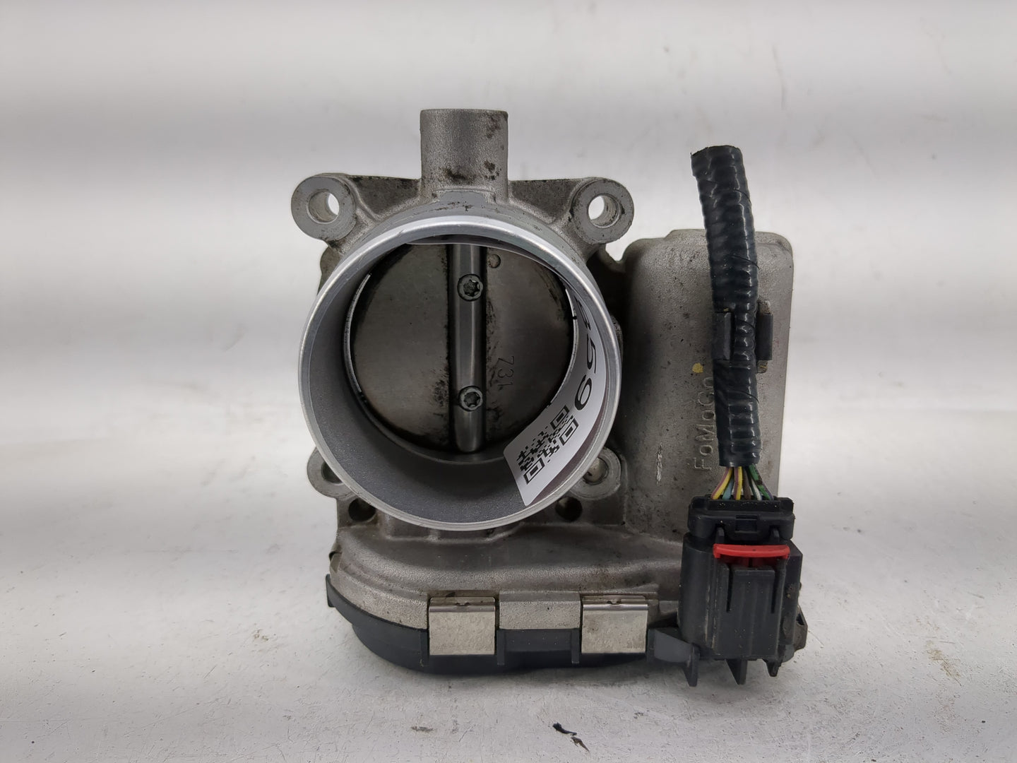 2012-2013 Ford Focus Throttle Body P/N:0 280 750 566 Fits Fits 2012 2013 2014 2015 2016 2017 OEM Used Auto Parts - Oemusedau