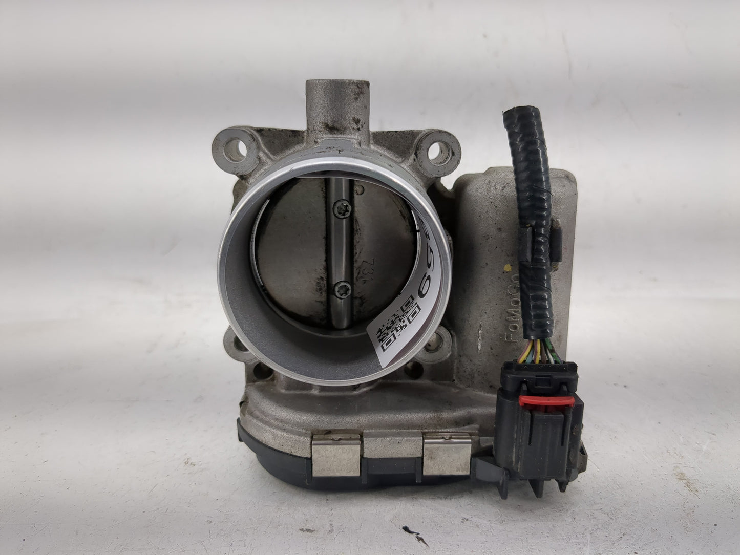 2012-2013 Ford Focus Throttle Body P/N:0 280 750 566 Fits Fits 2012 2013 2014 2015 2016 2017 OEM Used Auto Parts - Oemusedau