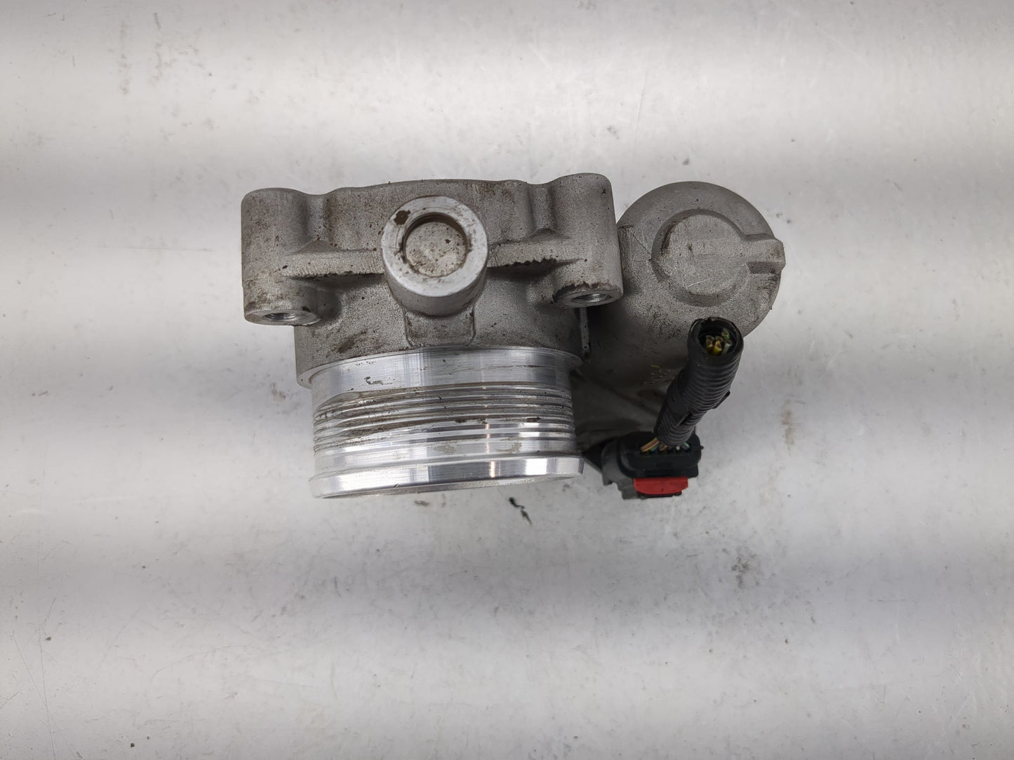 2012-2013 Ford Focus Throttle Body P/N:0 280 750 566 Fits Fits 2012 2013 2014 2015 2016 2017 OEM Used Auto Parts - Oemusedau