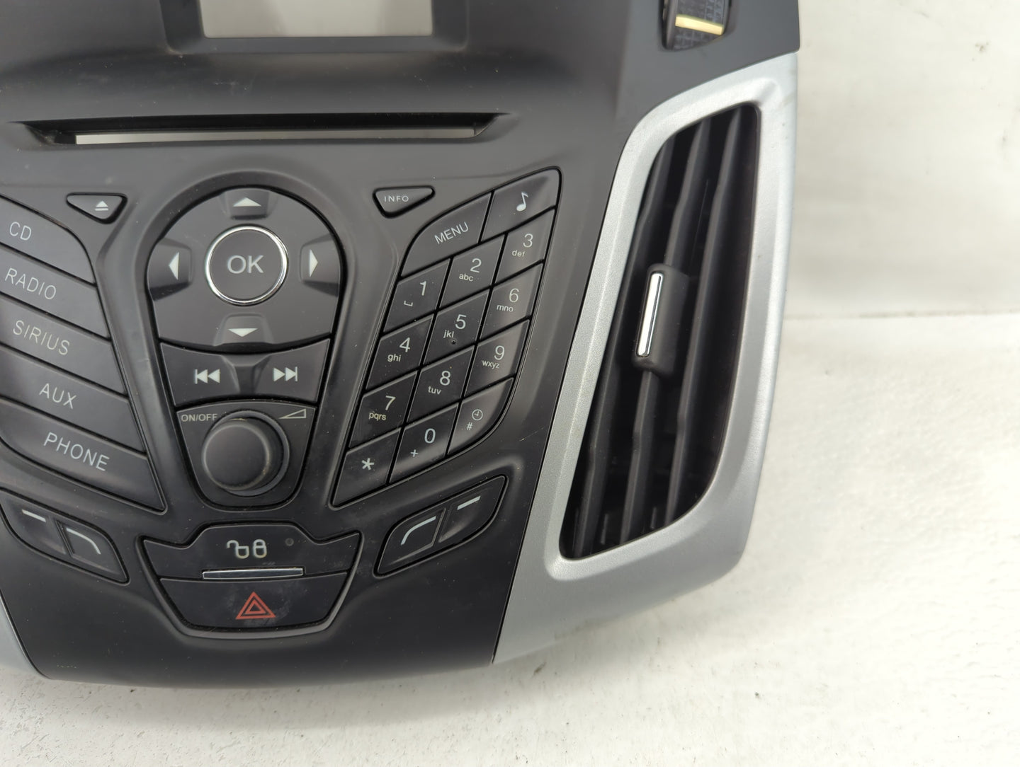 2012-2013 Ford Focus Radio Control Panel - Oemusedautoparts1.com