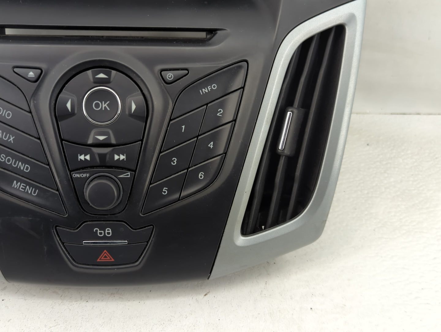 2012-2013 Ford Focus Radio Control Panel - Oemusedautoparts1.com