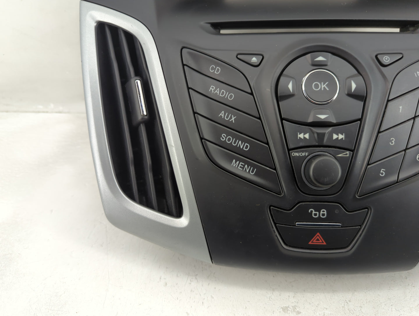 2012-2013 Ford Focus Radio Control Panel - Oemusedautoparts1.com