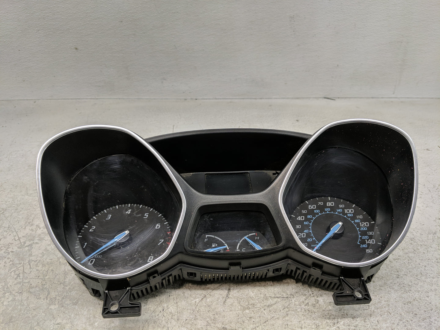 2012-2018 Ford Focus Instrument Cluster Speedometer Gauges P/N:CM5T-10849-RT Fits Fits 2012 2013 2014 2015 2016 2017 2018 OE