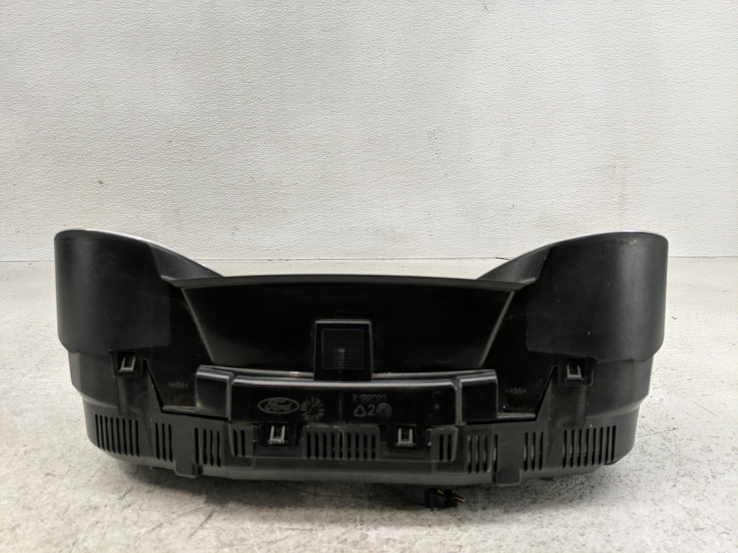 2012-2018 Ford Focus Instrument Cluster Speedometer Gauges P/N:CM5T-10849-RT Fits Fits 2012 2013 2014 2015 2016 2017 2018 OE