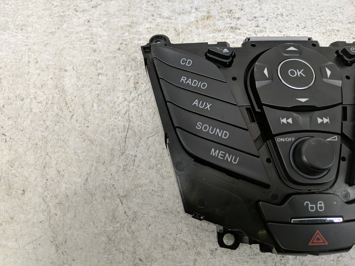 2012-2013 Ford Focus Radio Control Panel - Oemusedautoparts1.com
