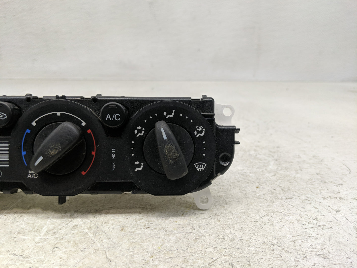 2012 Ford Focus Climate Control Module Temperature AC/Heater Replacement P/N:CM5T-19980 BM5T-19980, BM5T-18549 Fits OEM Used
