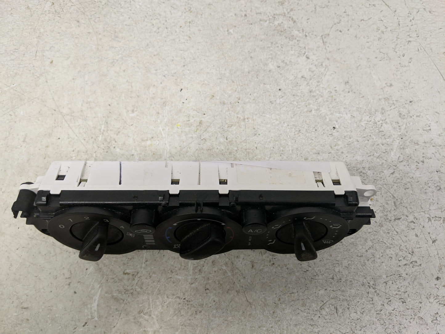 2012 Ford Focus Climate Control Module Temperature AC/Heater Replacement P/N:CM5T-19980 BM5T-19980, BM5T-18549 Fits OEM Used