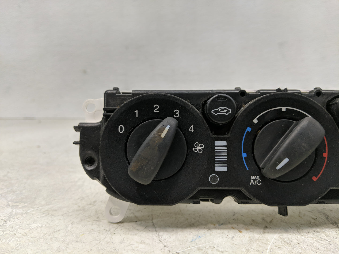 2012 Ford Focus Climate Control Module Temperature AC/Heater Replacement P/N:CM5T-19980 BM5T-19980, BM5T-18549 Fits OEM Used