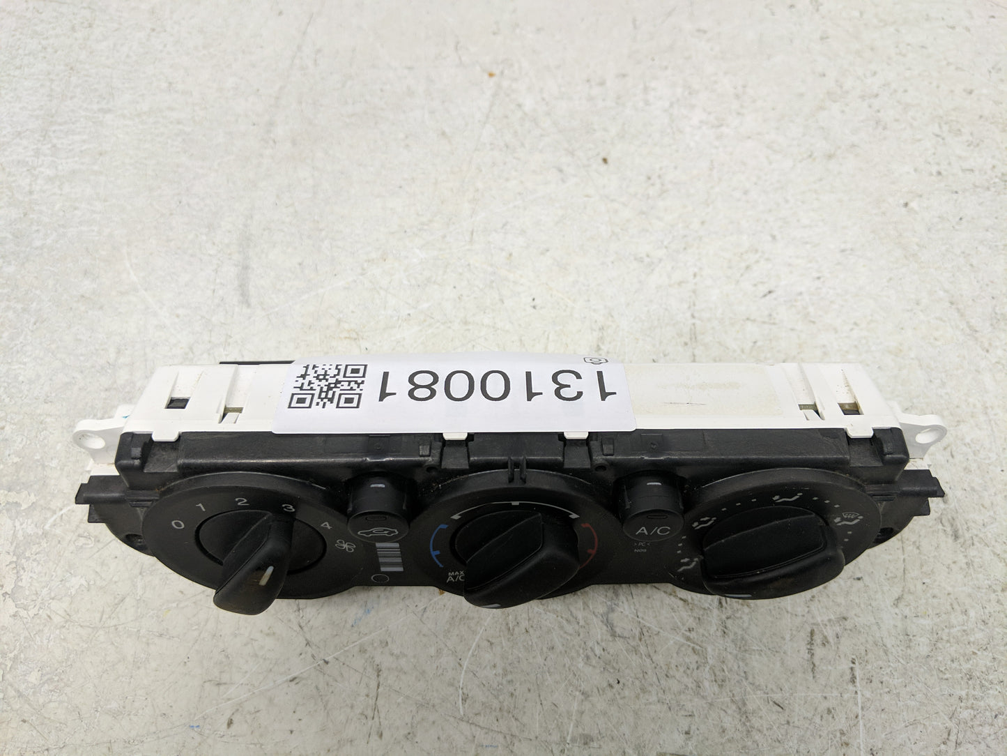 2012 Ford Focus Climate Control Module Temperature AC/Heater Replacement P/N:CM5T-19980 BM5T-19980, BM5T-18549 Fits OEM Used