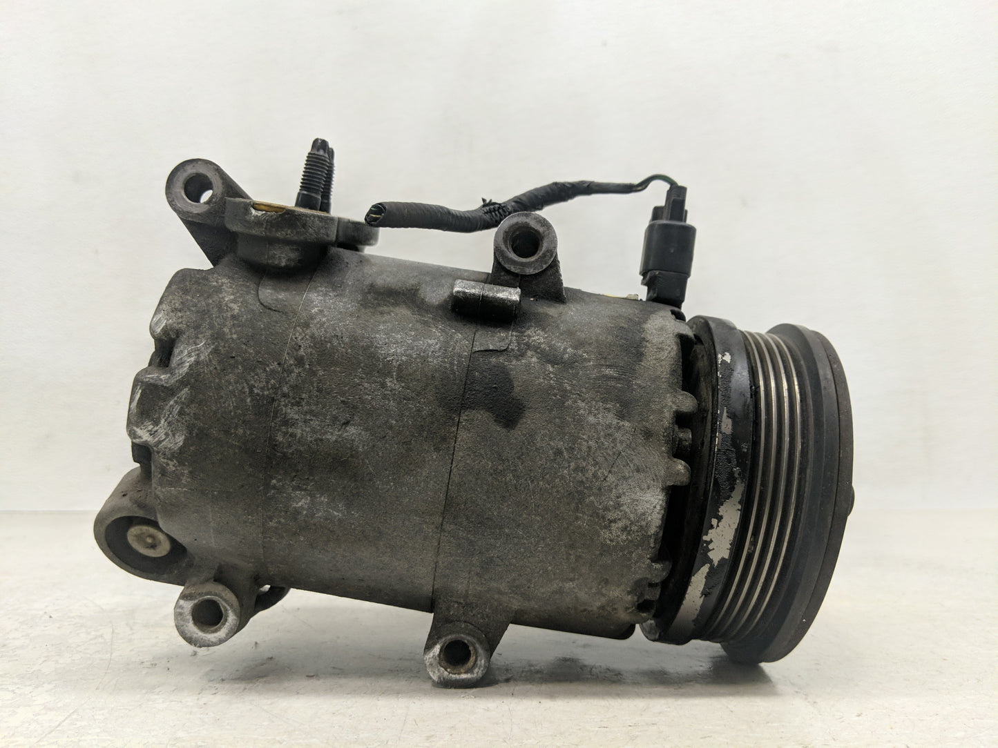 2012-2013 Ford Focus Air Conditioning A/c Ac Compressor Oem - Oemusedautoparts1.com