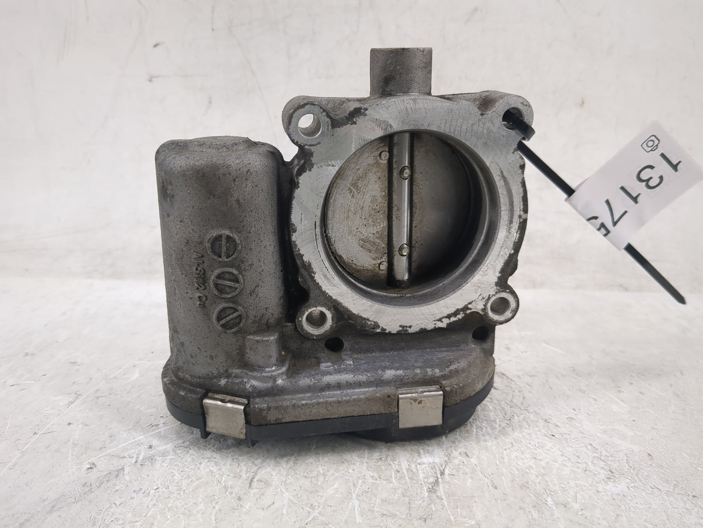 2012-2013 Ford Focus Throttle Body P/N:0 280 750 586 Fits Fits 2012 2013 2014 2015 2016 2017 OEM Used Auto Parts - Oemusedau
