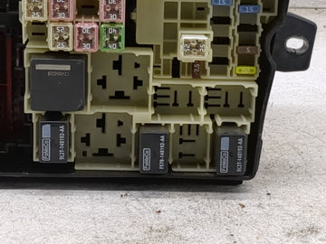2012-2014 Ford Focus Fusebox Fuse Box Panel Relay Module P/N:AV6T-14A142-AB AV6T-14A142-AA, FU4T-14K733 Fits Fits 2012 2013 2014 OEM Used Auto Parts