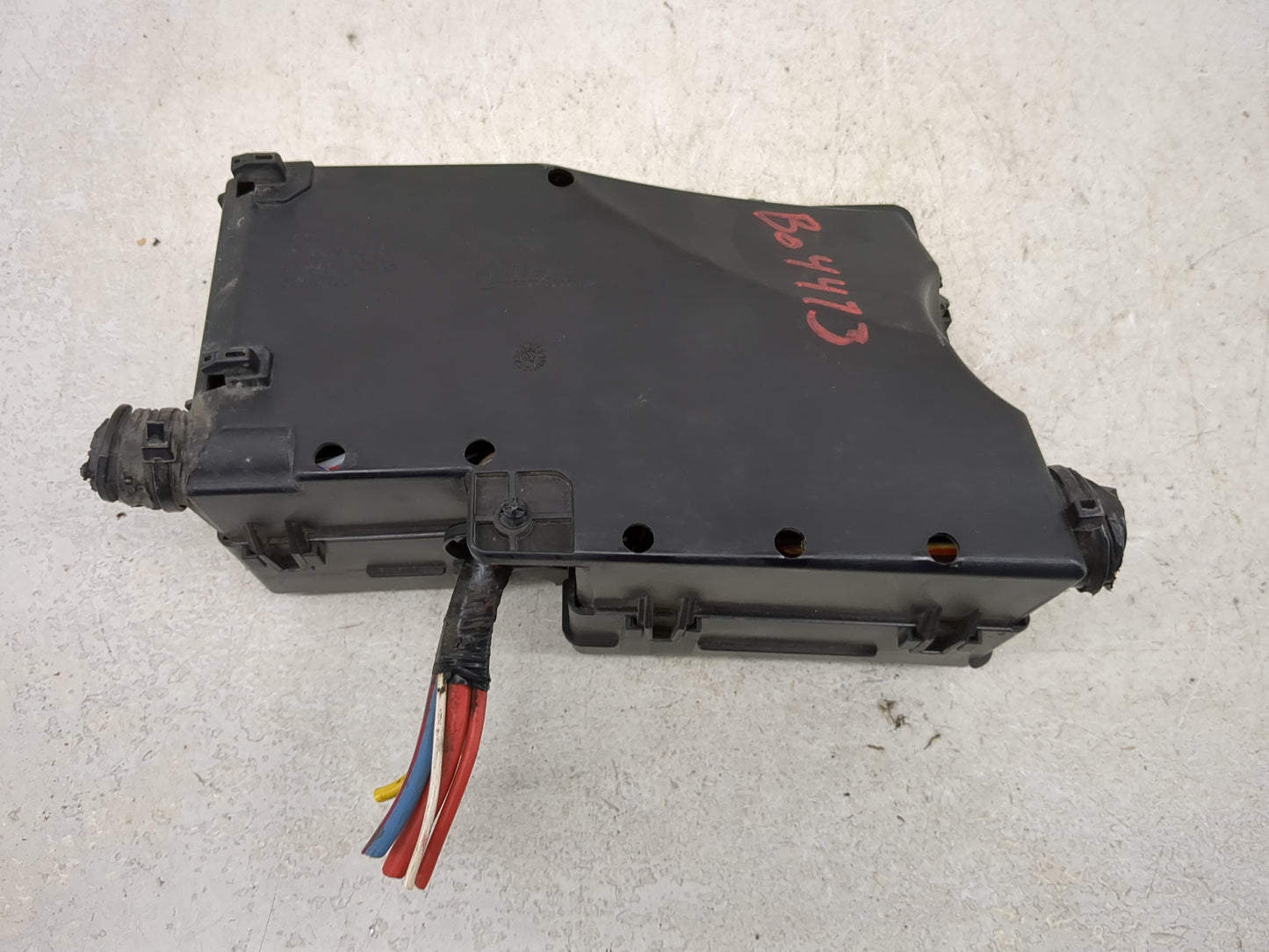 2012-2014 Ford Focus Fusebox Fuse Box Panel Relay Module P/N:AV6T-14A142-AB AV6T-14A142-AA, FU4T-14K733 Fits Fits 2012 2013 