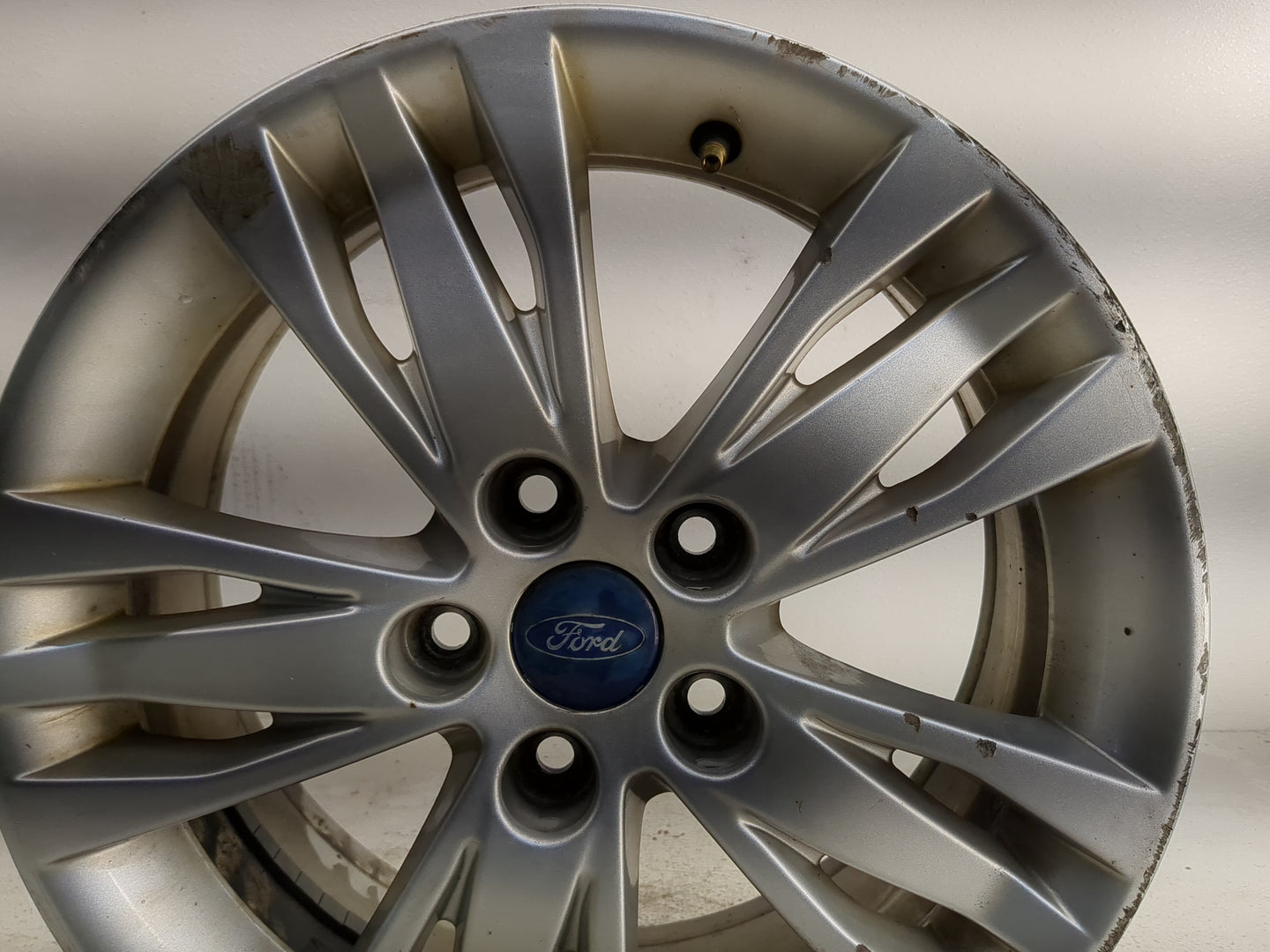 2012-2012 Ford Focus Oem Wheel Rim 1351949 - Oemusedautoparts1.com