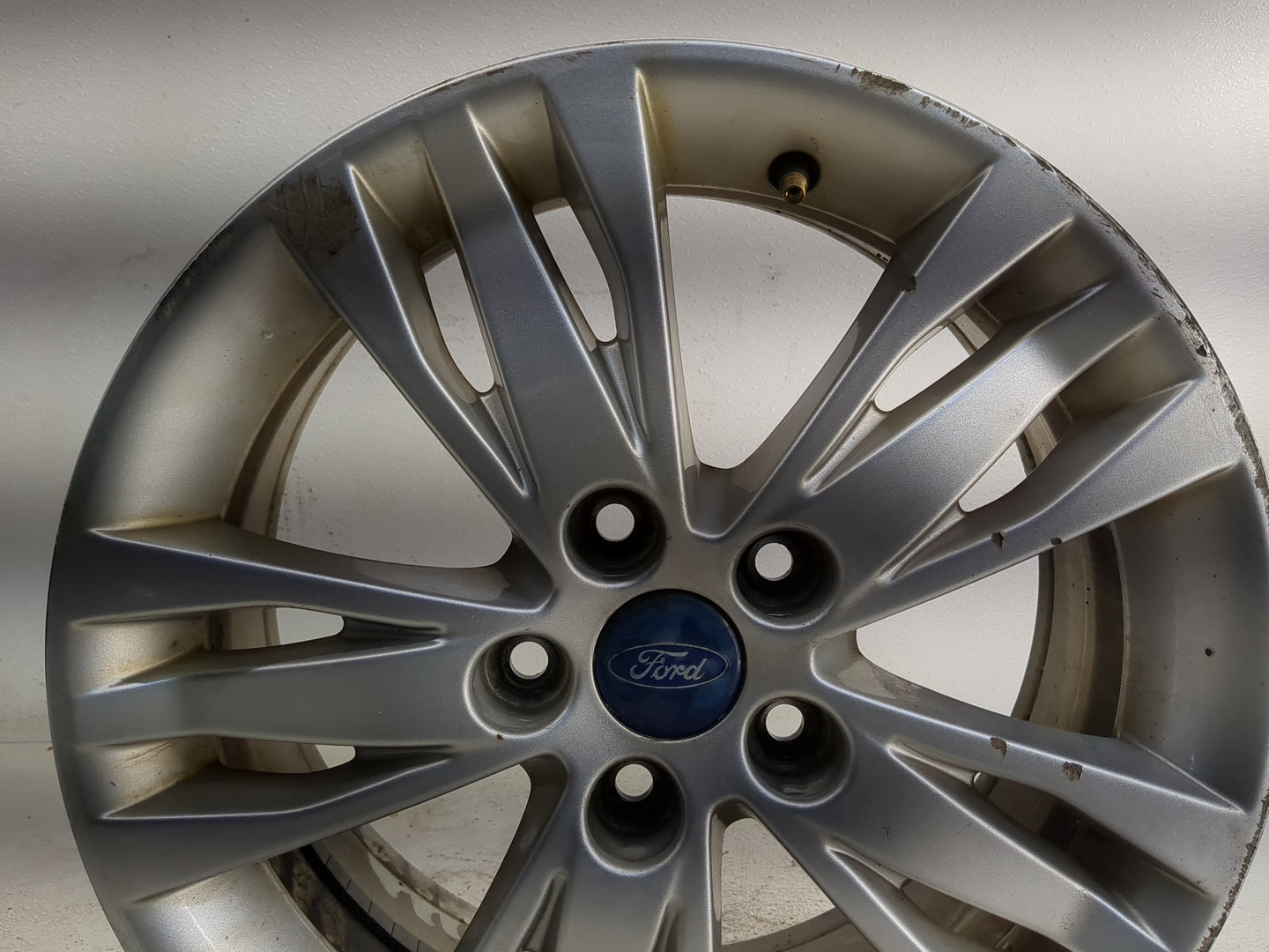 2012-2012 Ford Focus Oem Wheel Rim 1351949 - Oemusedautoparts1.com