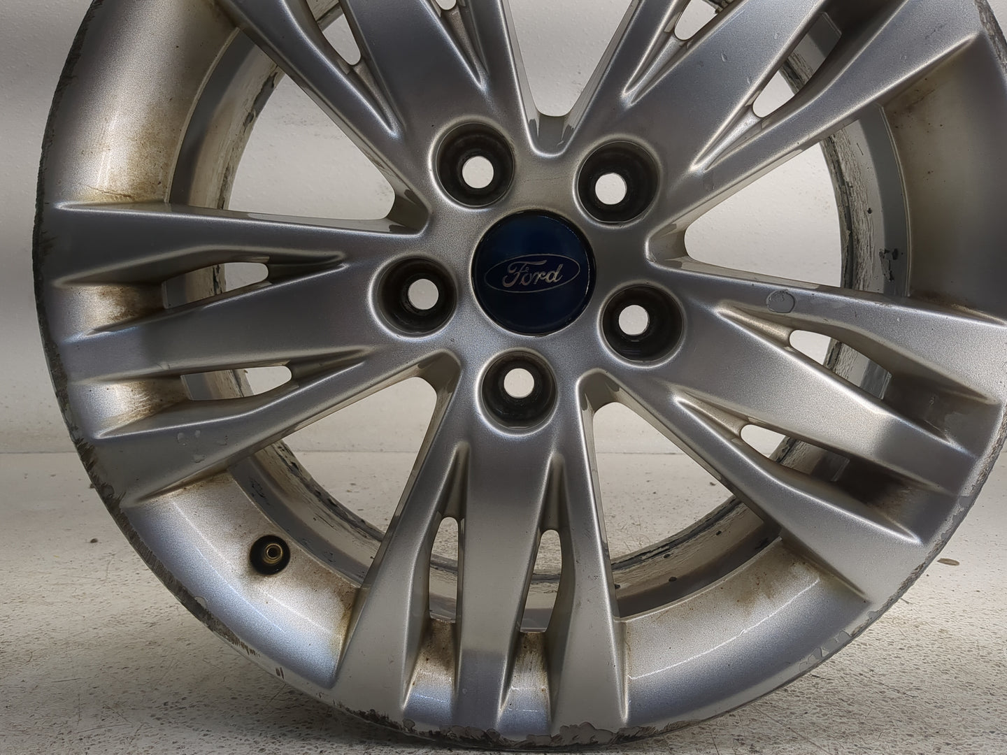 2012-2012 Ford Focus Oem Wheel Rim 1351952 - Oemusedautoparts1.com