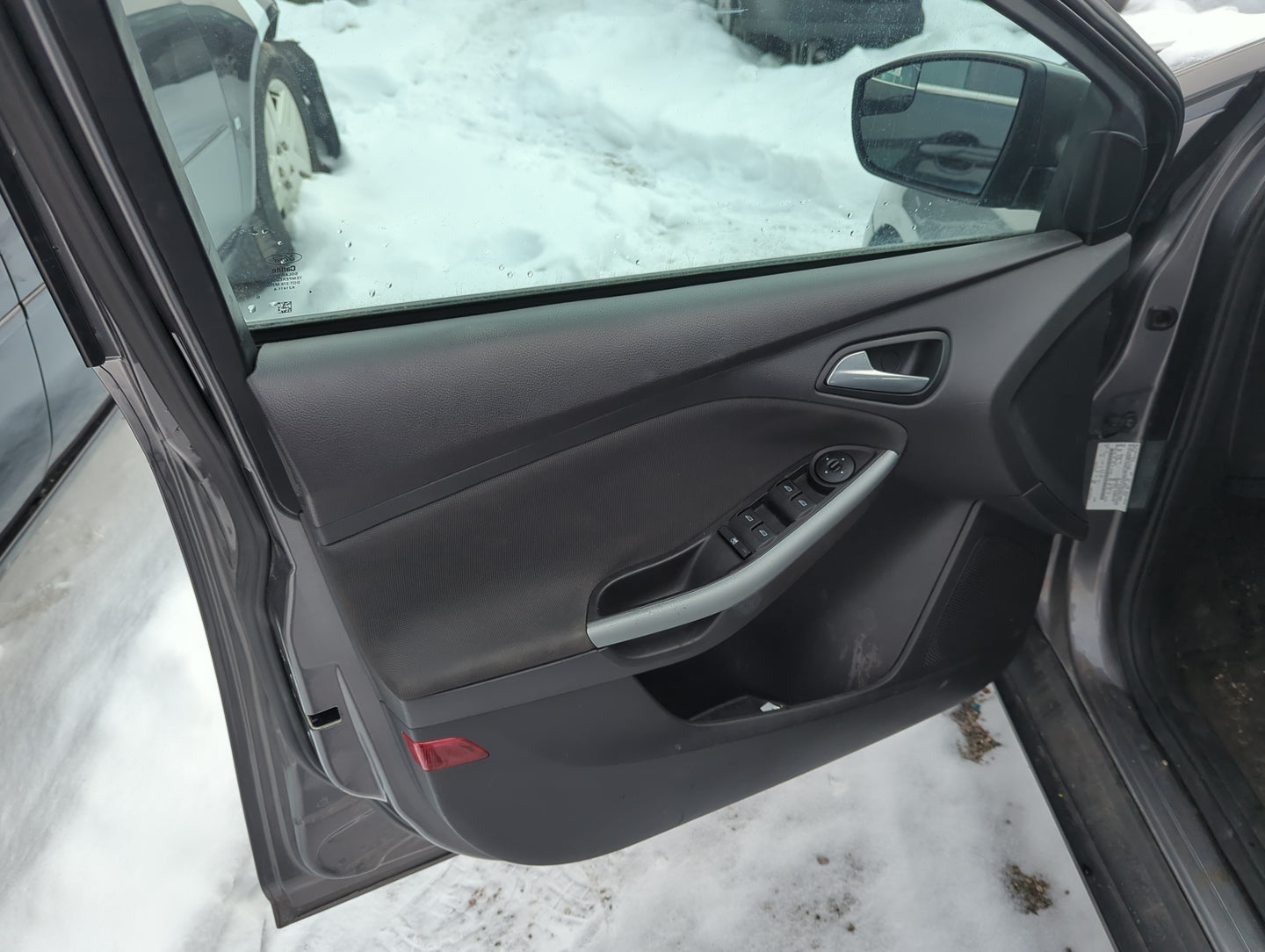 2012 Ford Focus Front Left Driver Interior Door Panel Trim 1355249 - Oemusedautoparts1.com