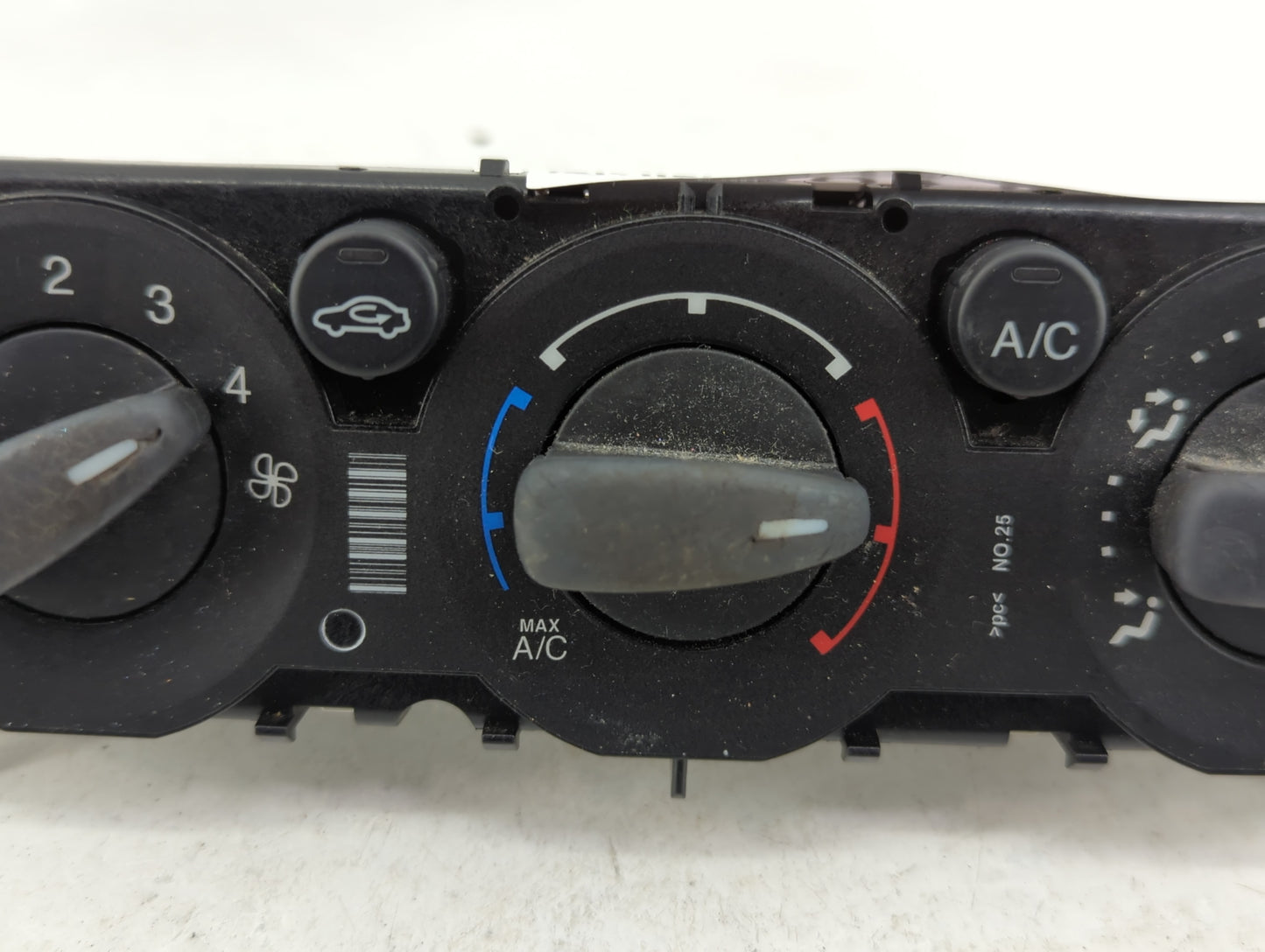 2012 Ford Focus Climate Control Module Temperature AC/Heater Replacement P/N:CM5T 19980 BM5T 19980, BM5T 18540 Fits OEM Used