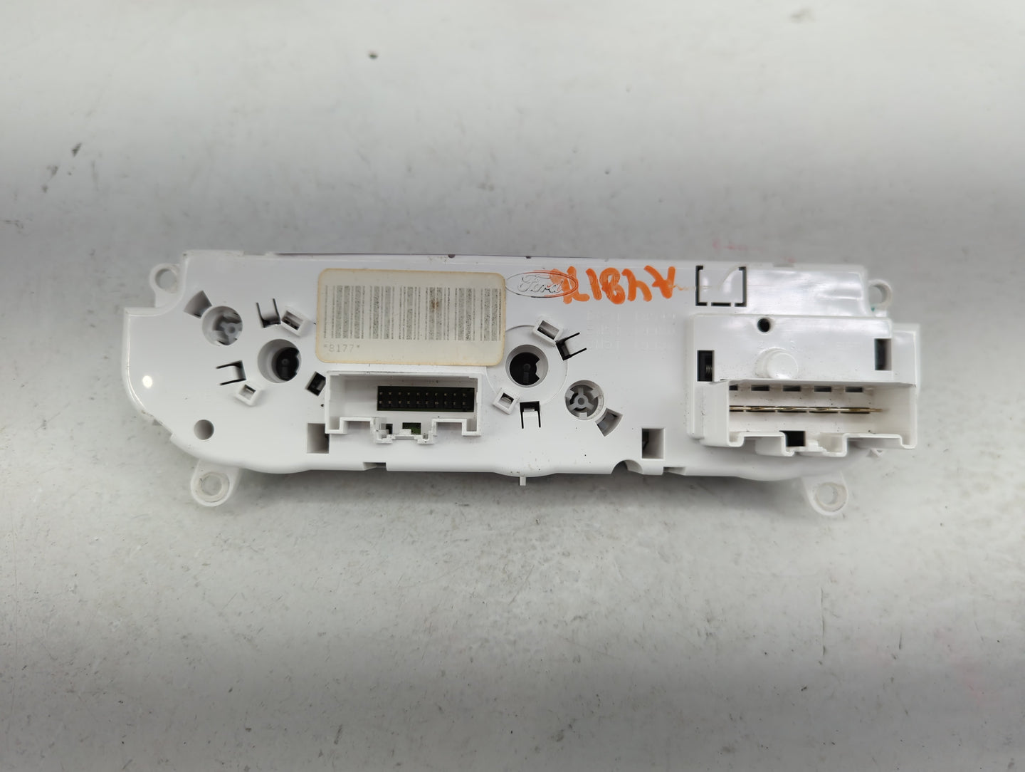 2012 Ford Focus Climate Control Module Temperature AC/Heater Replacement P/N:CM5T 19980 BM5T 19980, BM5T 18540 Fits OEM Used