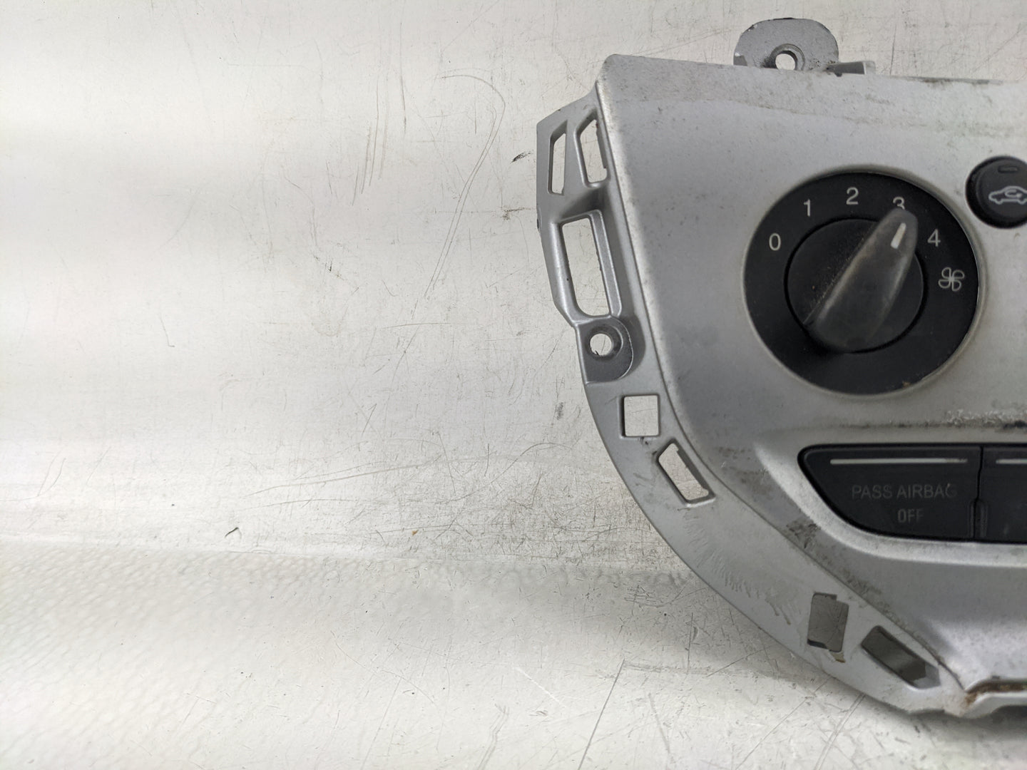 2012 Ford Focus Climate Control Module Temperature AC/Heater Replacement P/N:CM5T-14B418-AA Fits OEM Used Auto Parts - Oemus