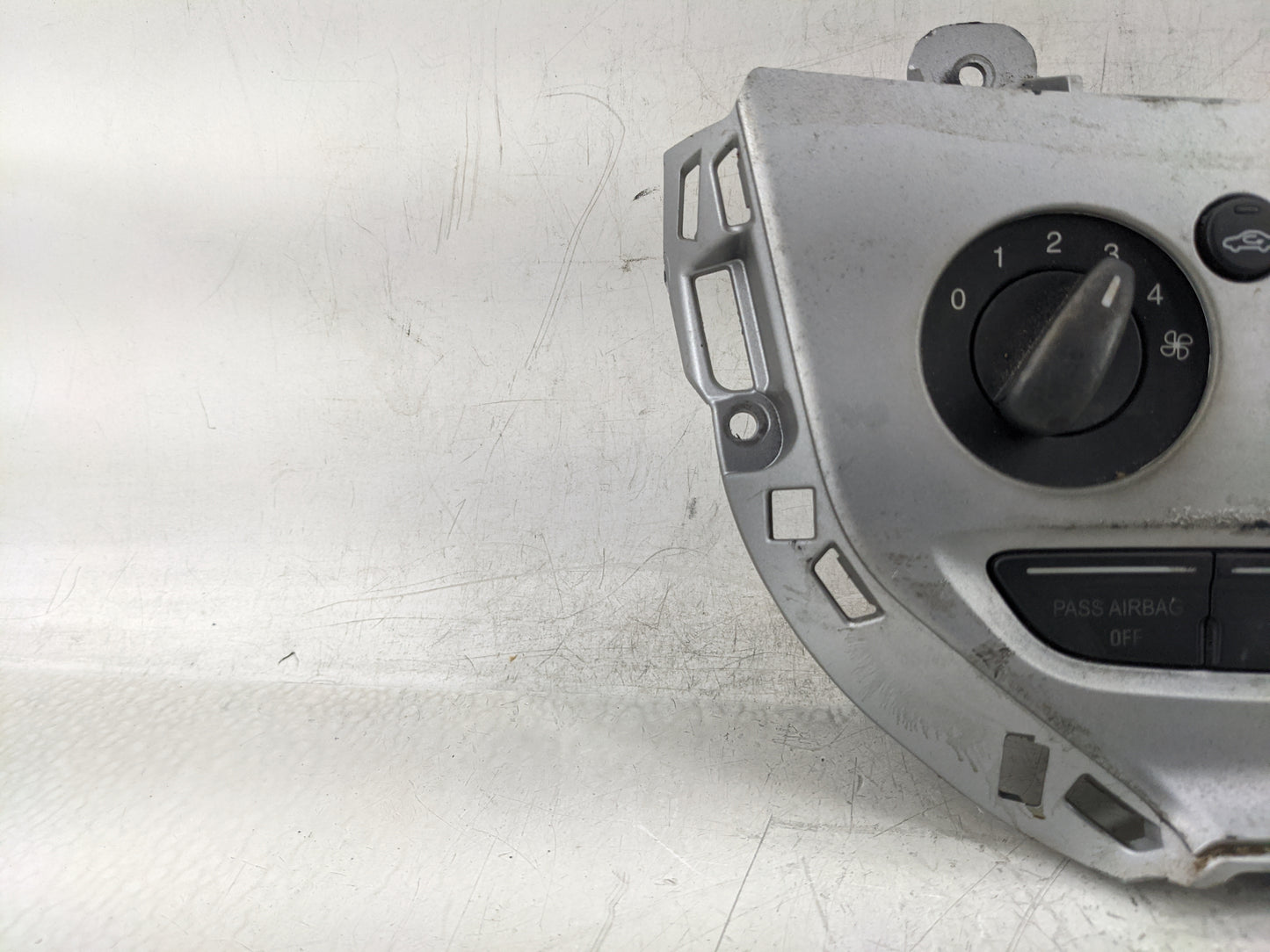 2012 Ford Focus Climate Control Module Temperature AC/Heater Replacement P/N:CM5T-14B418-AA Fits OEM Used Auto Parts - Oemus